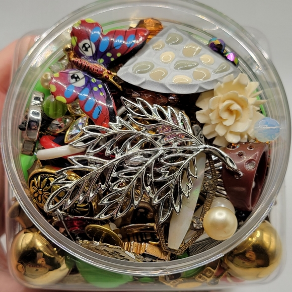 2+ lb VTG to Now Jewelry Jar | Craft, Repair, Wear - Picture 6 of 8